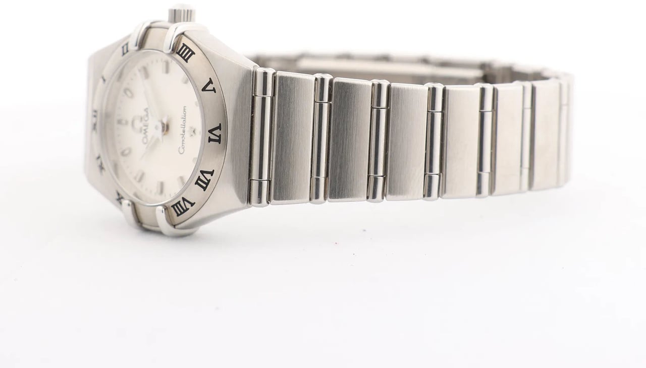 Omega Omega Constellation 1562.30.00 SS QZ Watch with White Dial Divers