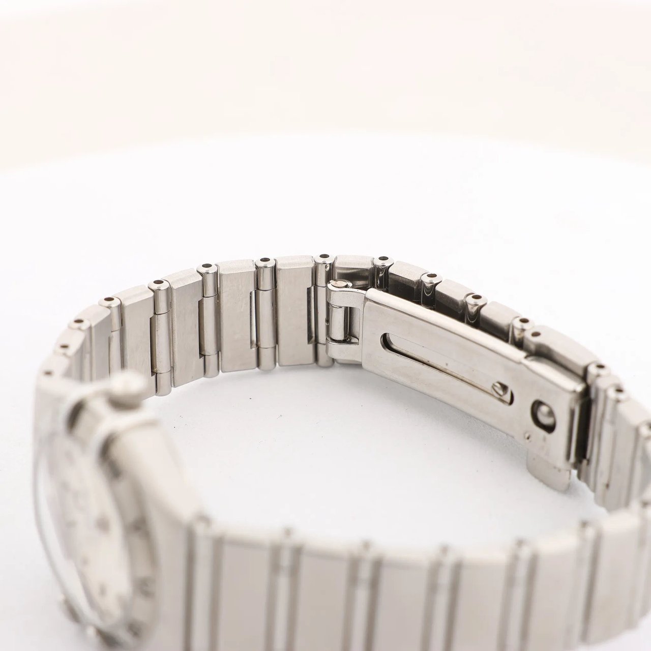 Omega Omega Constellation 1562.30.00 SS QZ Watch with White Dial Divers