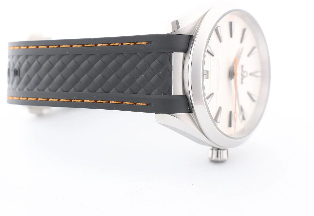 Omega Omega Seamaster Aqua Terra Co-Axial 220.12.41.21.02.002 SS & Rubber AT Silver Dial Watch Zilver