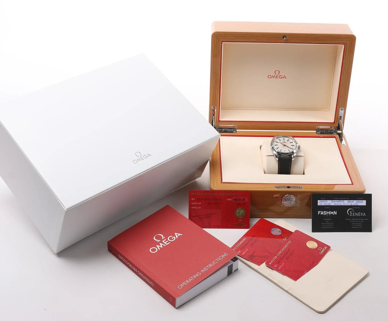 Omega Omega Seamaster Aqua Terra Co-Axial 220.12.41.21.02.002 SS & Rubber AT Silver Dial Watch Zilver