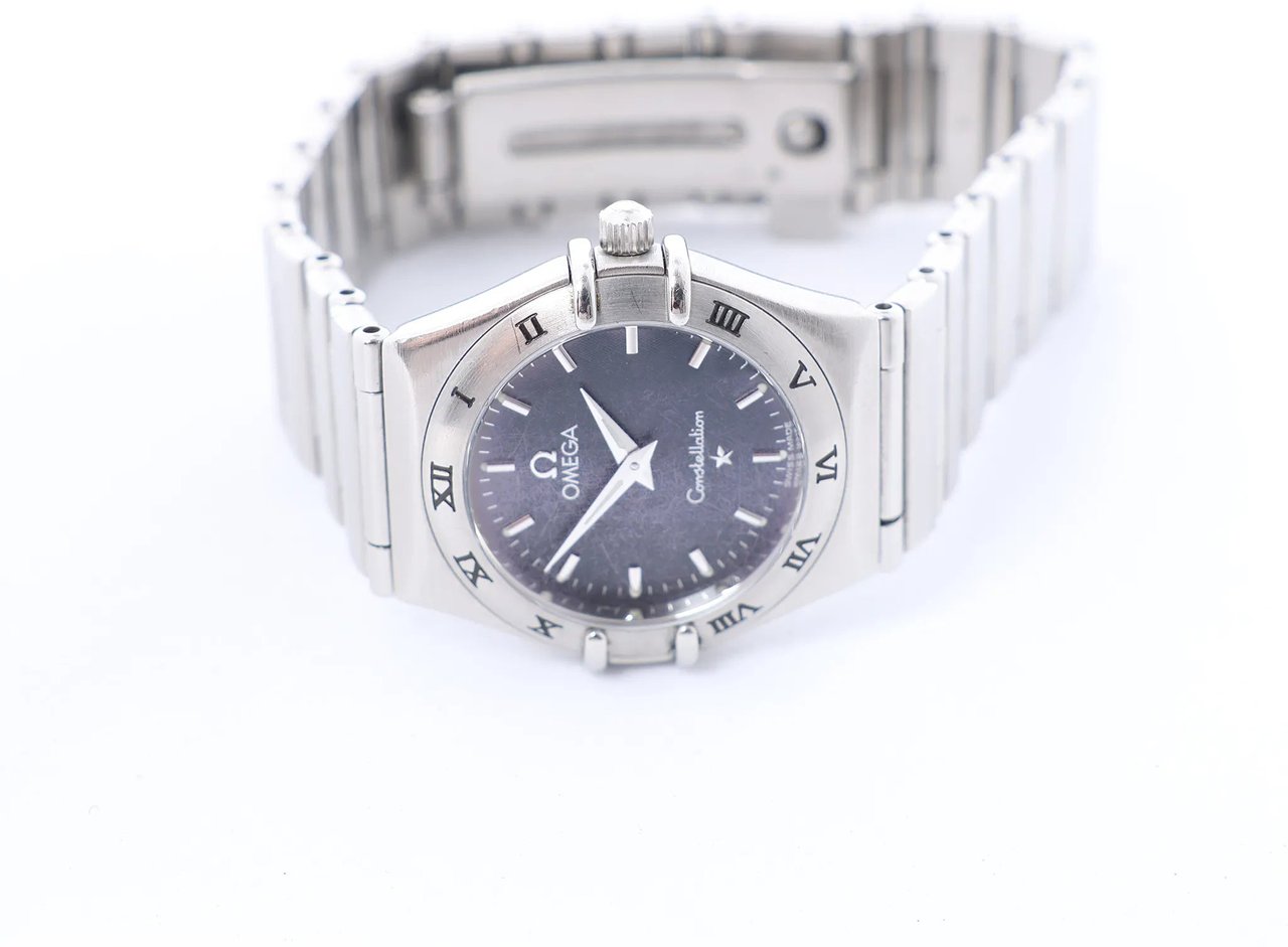 Omega Constellation 1562.40 56661464 SS QZ Watch with Navy Blue Dial Blauw