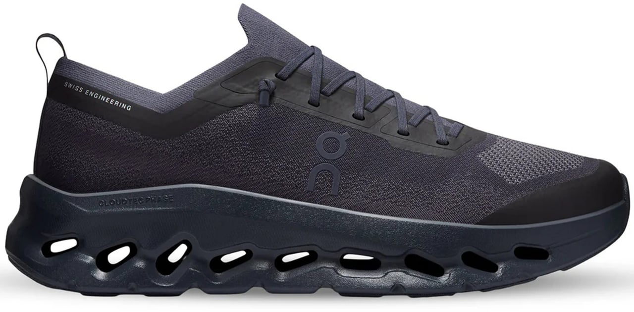 ON Black Cloudtilt Mo Breathable Mesh Running Sneakers Zwart