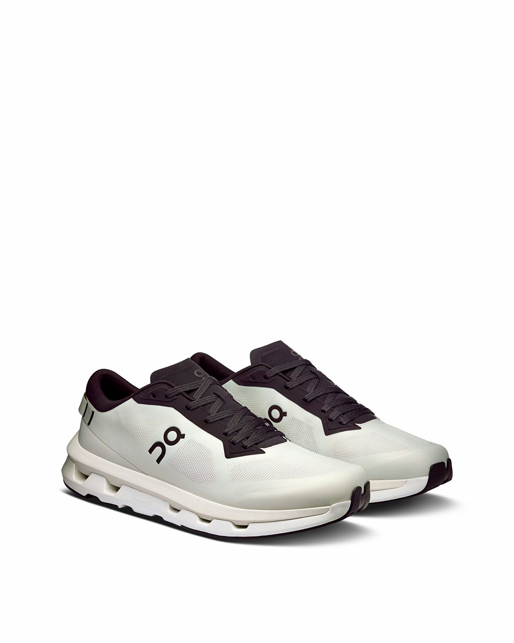 ON Cloudzone Sneakers with Speedboard® Technology in Ice Black Grijs