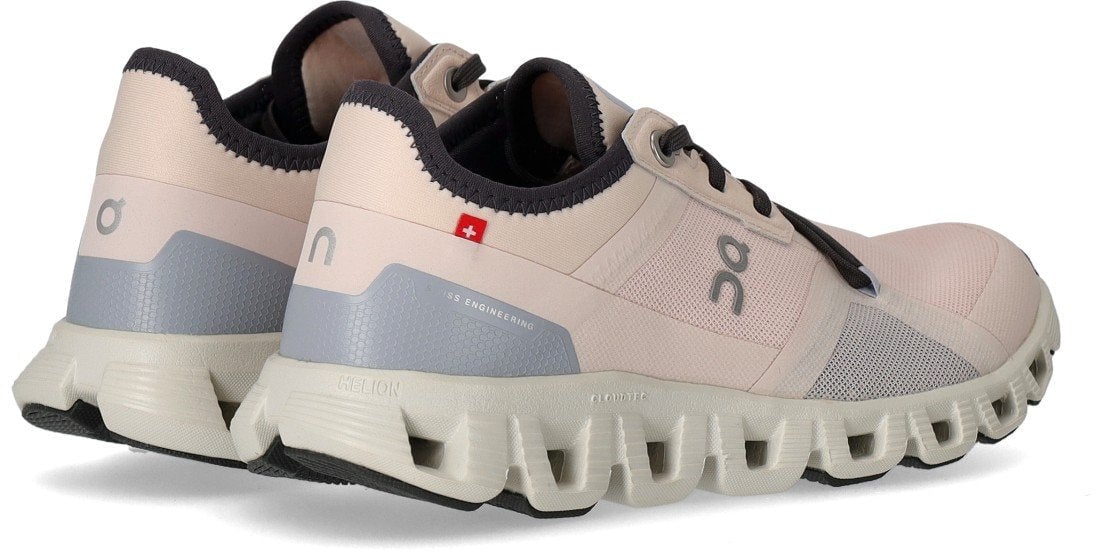 ON ON CLOUD X 3 AD SHELL HEATHER SNEAKER Roze