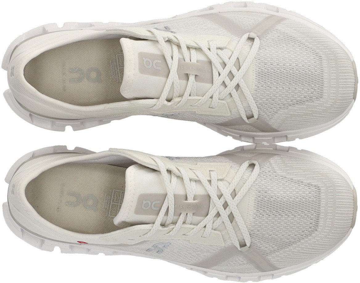 ON ON CLOUD X 4 AD SNEAKER Wit