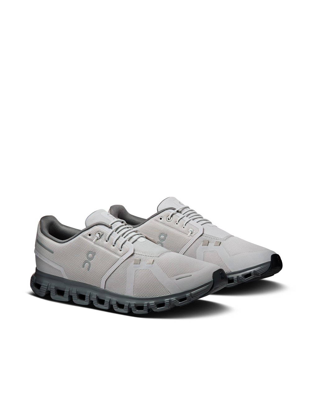 ON Performance Sneakers Cloud 6 with Speedboard® Technology Grijs