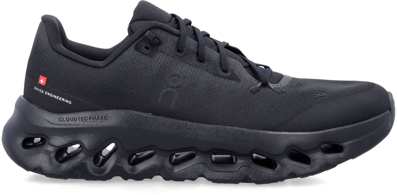 On Running Cloudtilt Eclipse Black Zwart