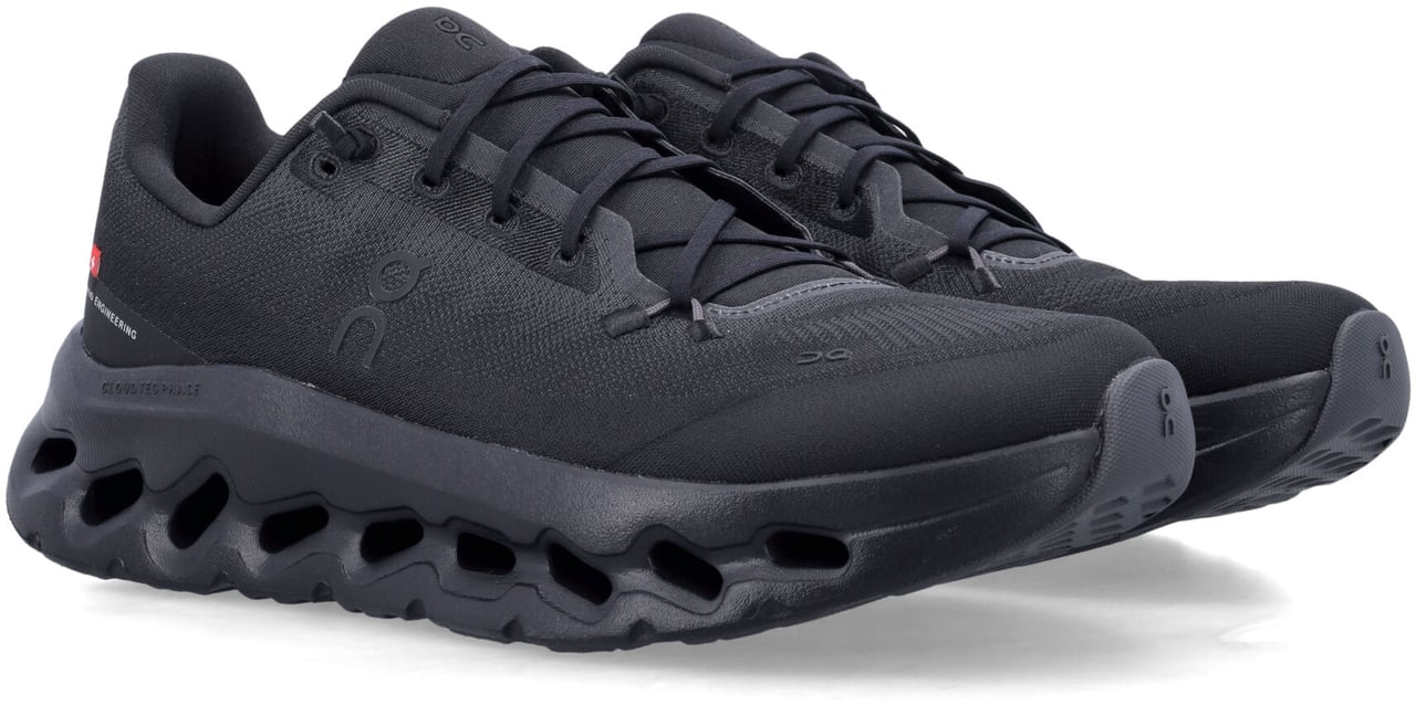 On Running Cloudtilt Eclipse Black Zwart