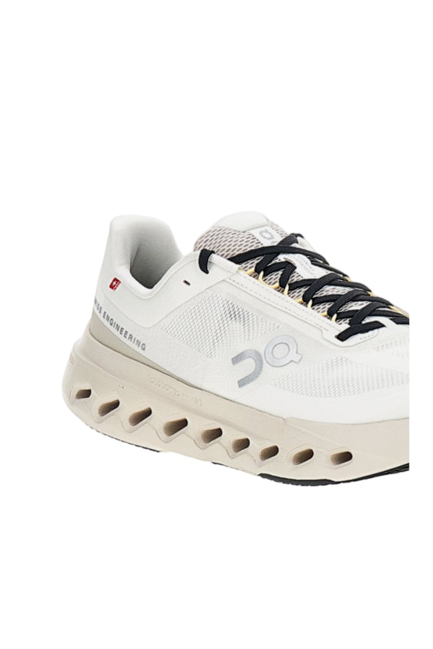 On Running Cloudsurfer Next Sneakers Grijs