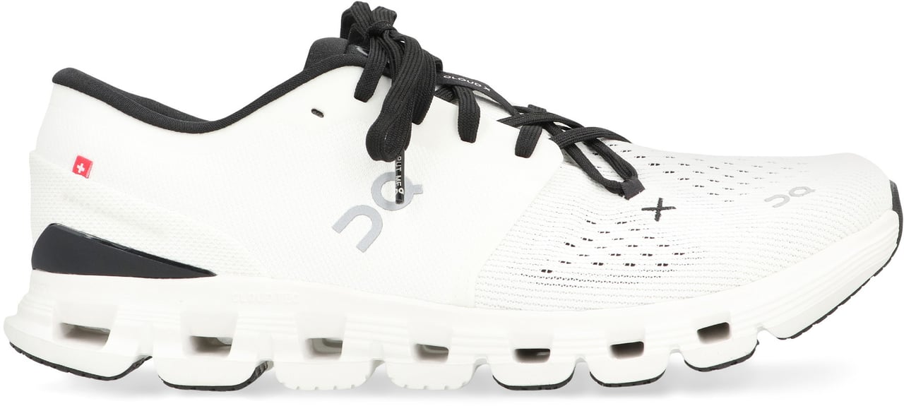 On Running Cloud X 4 Low-top sneakers Zwart