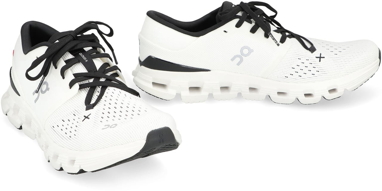 On Running Cloud X 4 Low-top sneakers Zwart