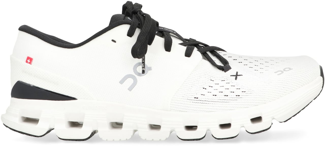 On Running Cloud X 4 Low-top sneakers Zwart