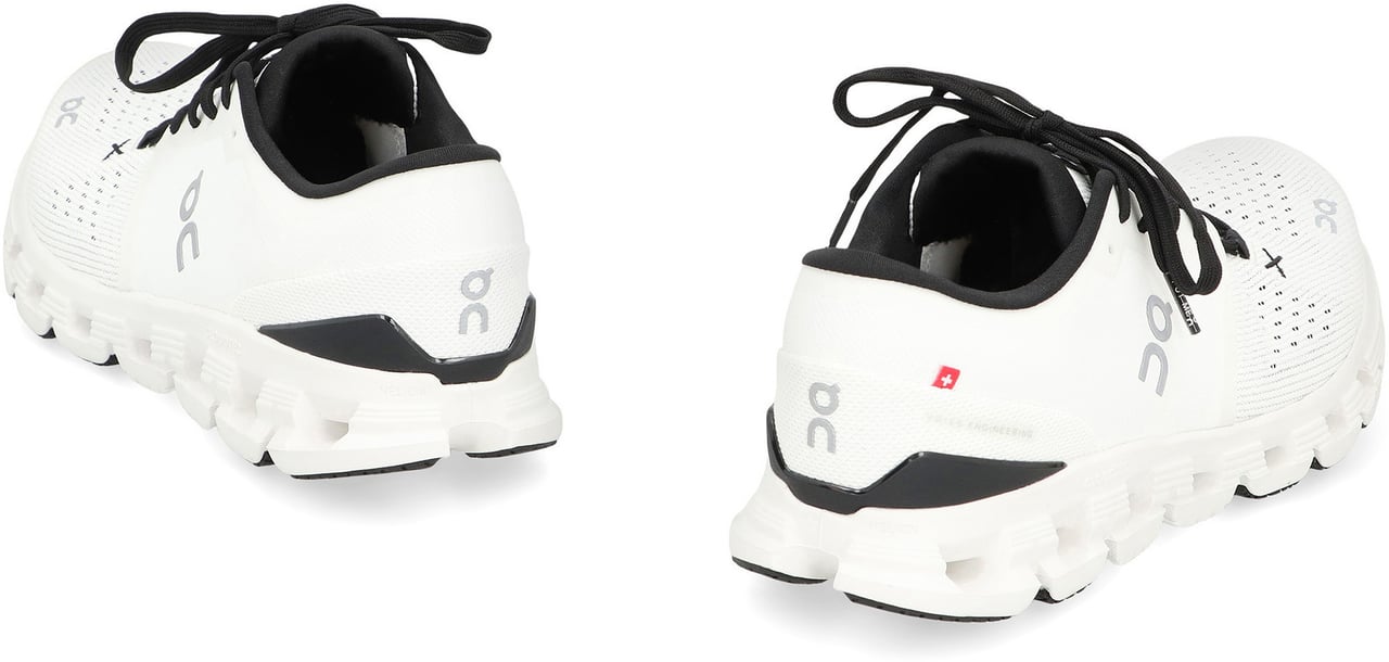 On Running Cloud X 4 Low-top sneakers Zwart