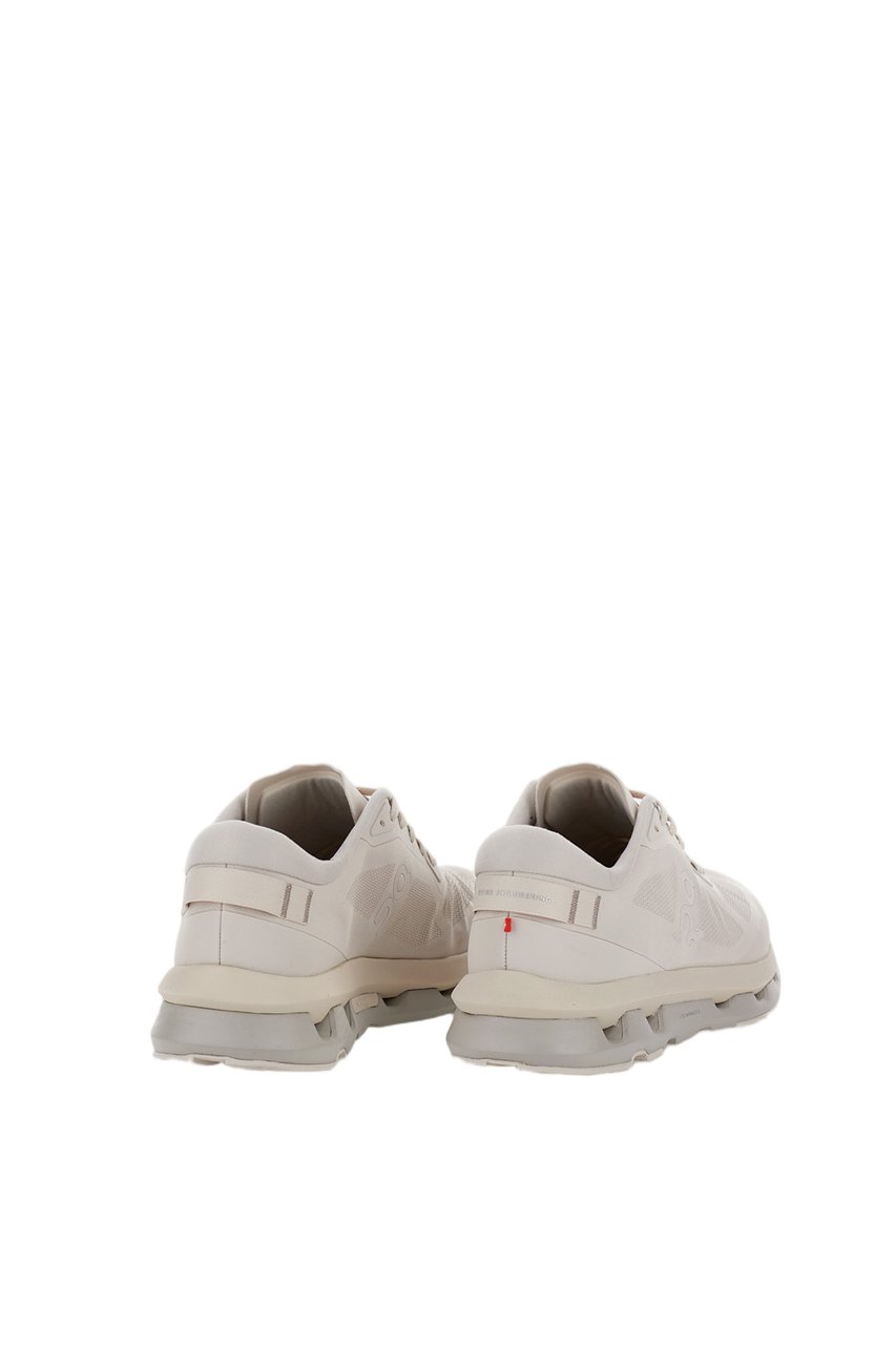 On Running Lightweight Mesh Sneakers with Dual-Layer CloudTec® Midsole Neutraal