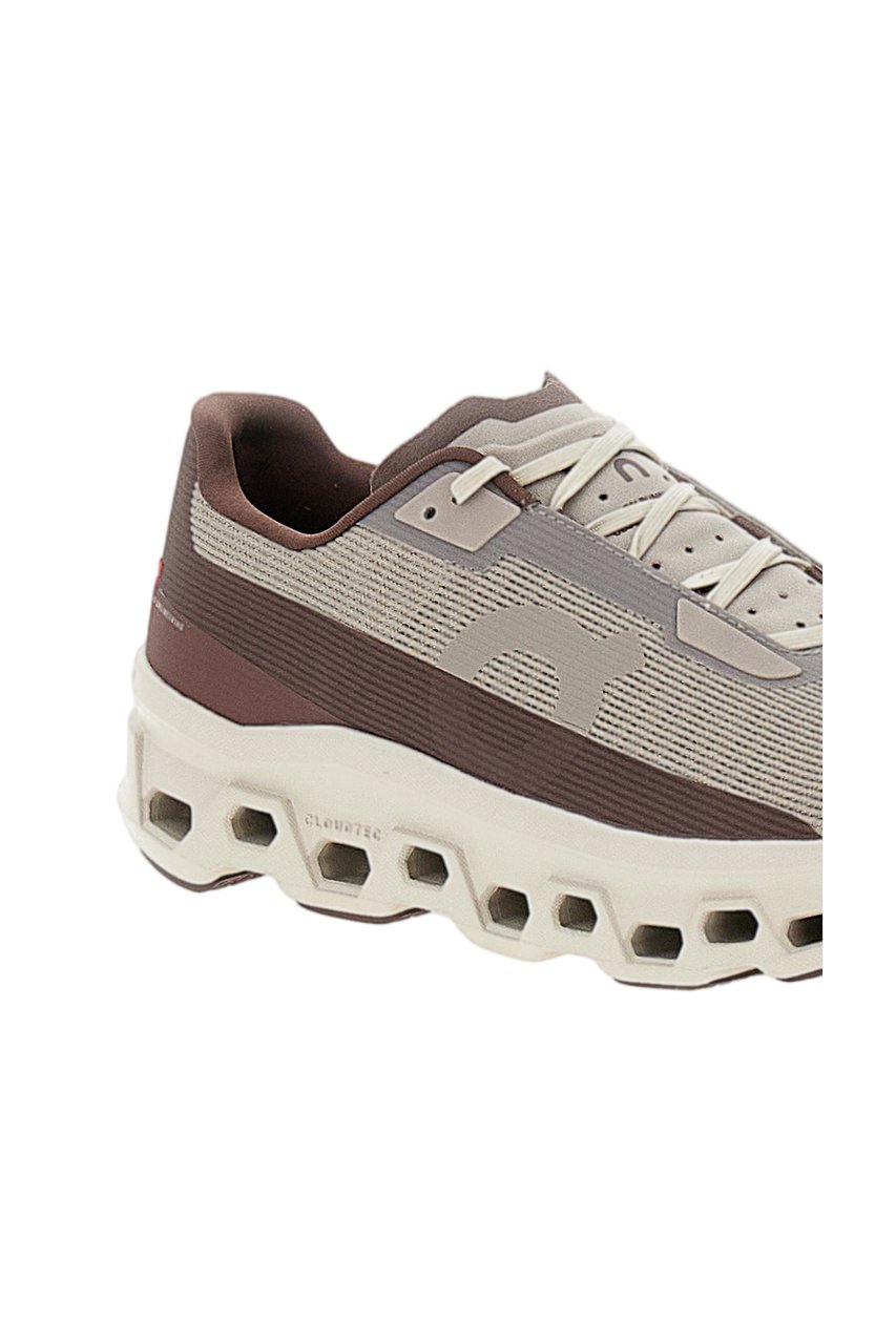 On Running Cloudmonster Void Sneakers with Cushioned Sole Technology Grijs