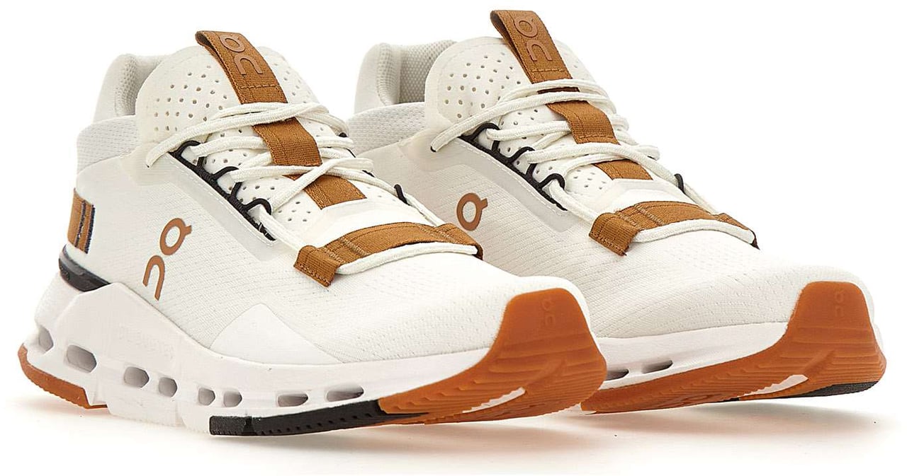 On Running Sneakers White Wit