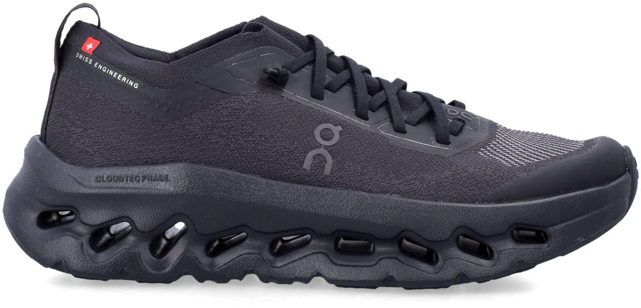 On Running Cloudtilt Nero Zwart