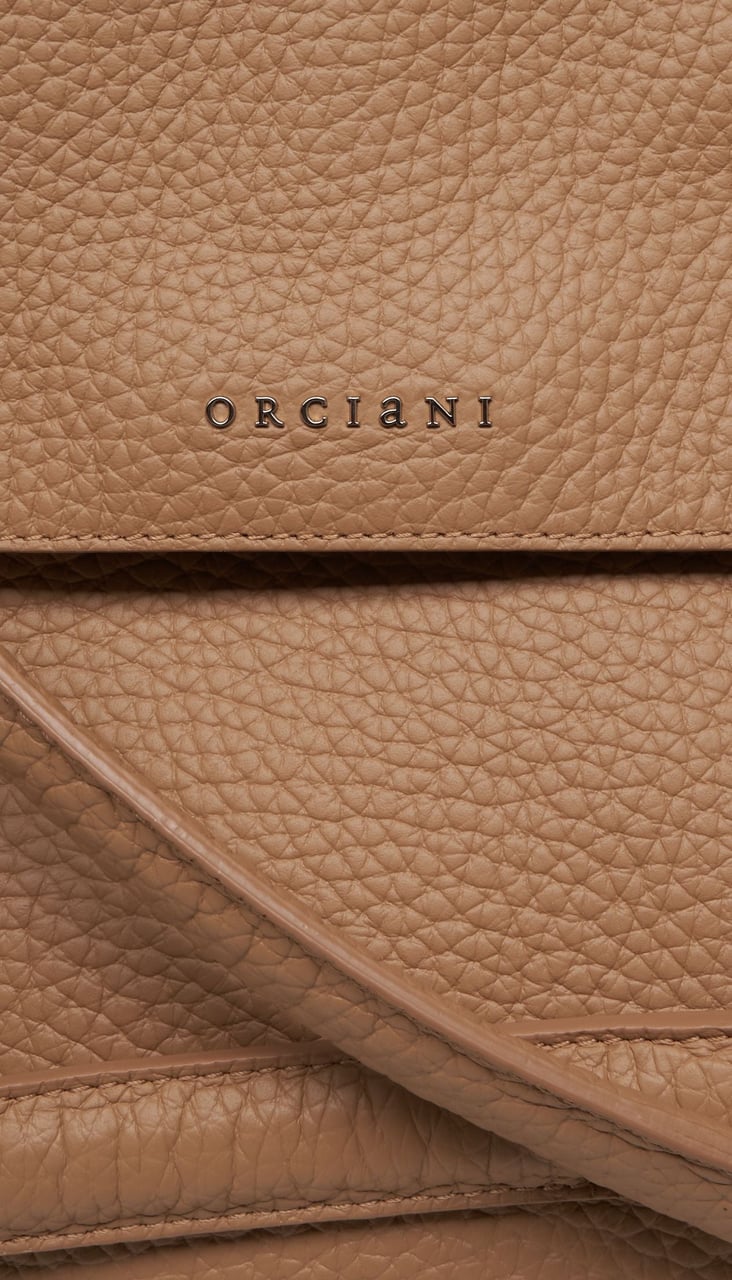 Orciani Grained leather shoulder bag Bruin