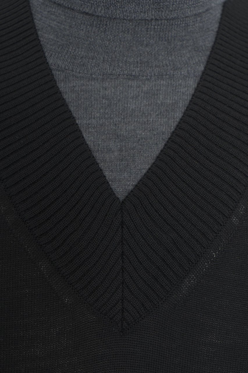 Paolo Pecora Knit sweater with V-neck Zwart