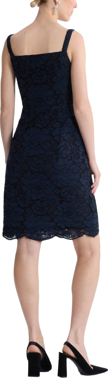 Patou Floral Lace Square Neck Sleeveless Dress Blauw