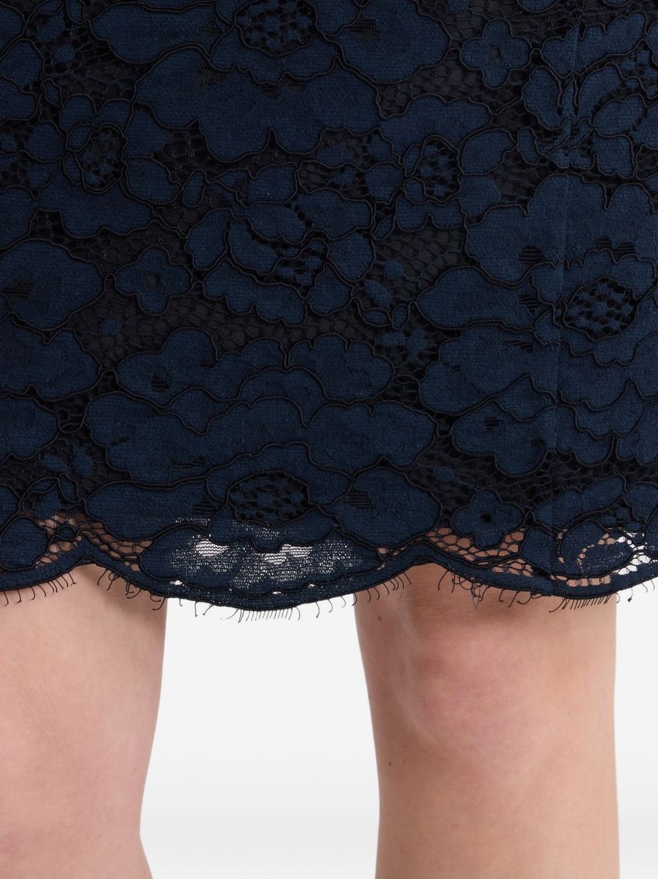 Patou Floral Lace Square Neck Sleeveless Dress Blauw