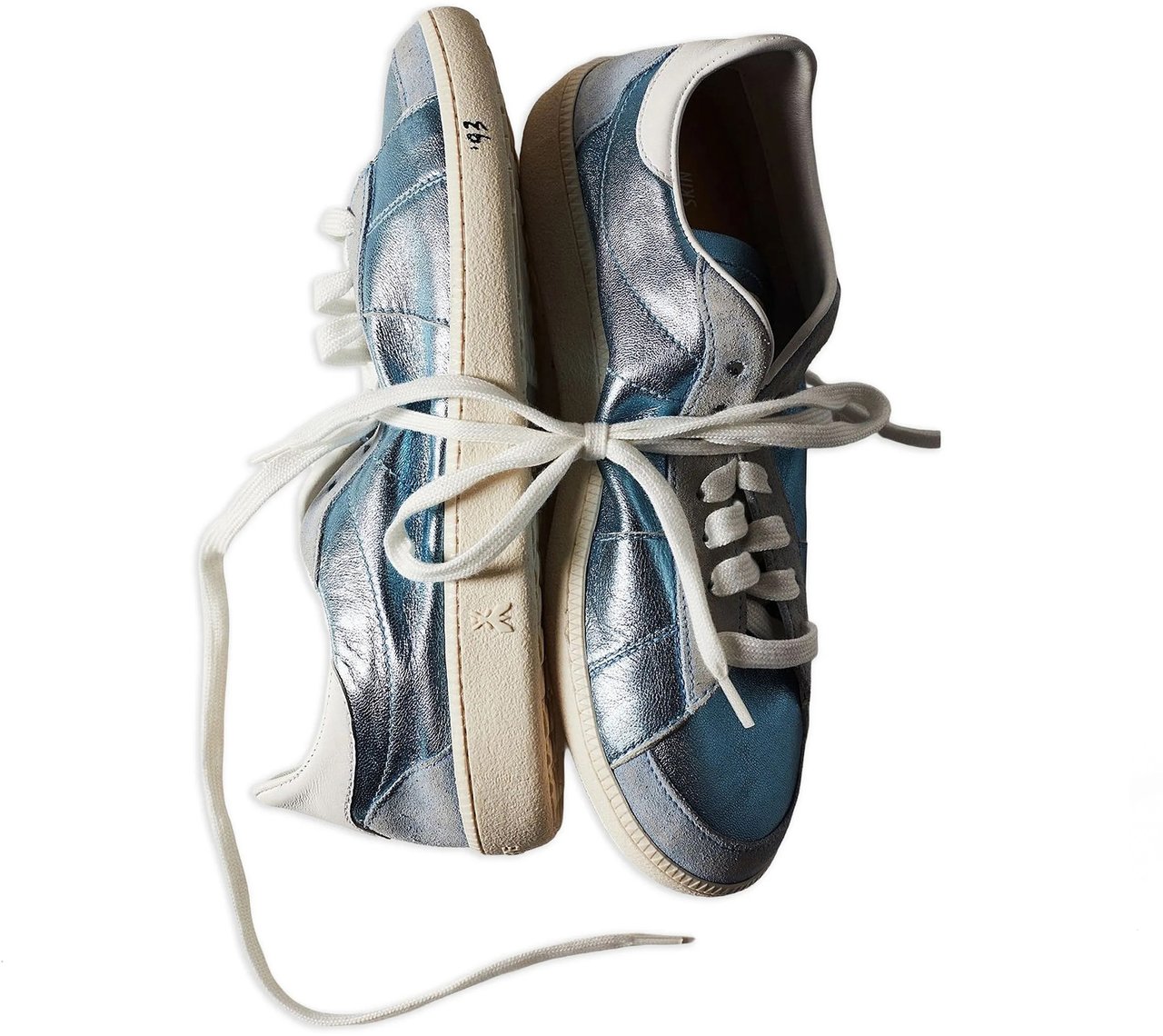 Patrizia Pepe Sneakers Shiny Sky Lichtblauw