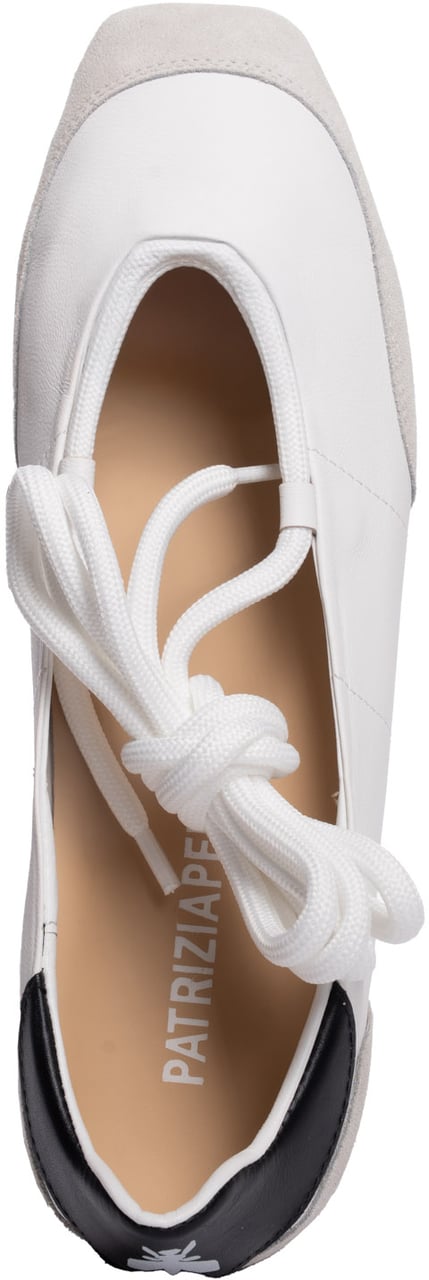 Patrizia Pepe Flat Shoes White Wit
