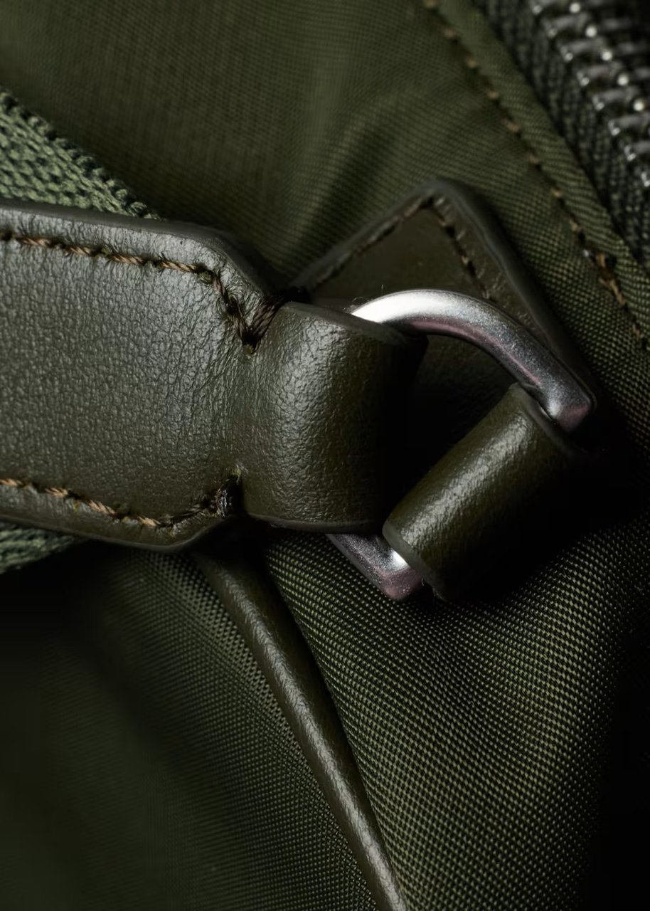 Paul Smith Pochette toile nylon kaki sangle baya  Paul Smith homme M1A 8191 TSWEBB 36 Divers