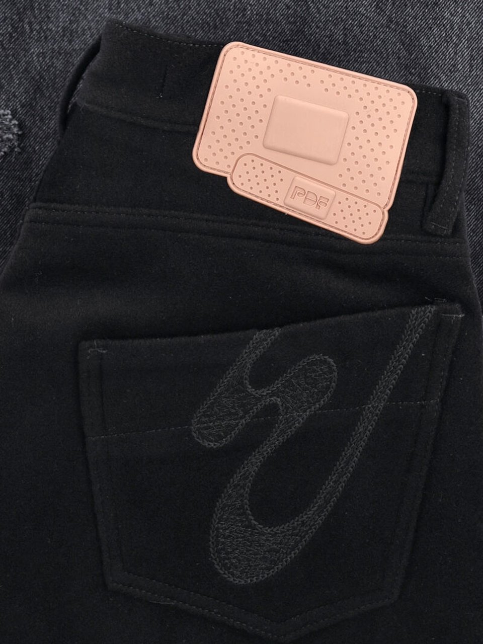 PDF di Domenico Formichetti Grey Layered Paisley Distressed Denim Jeans Zwart