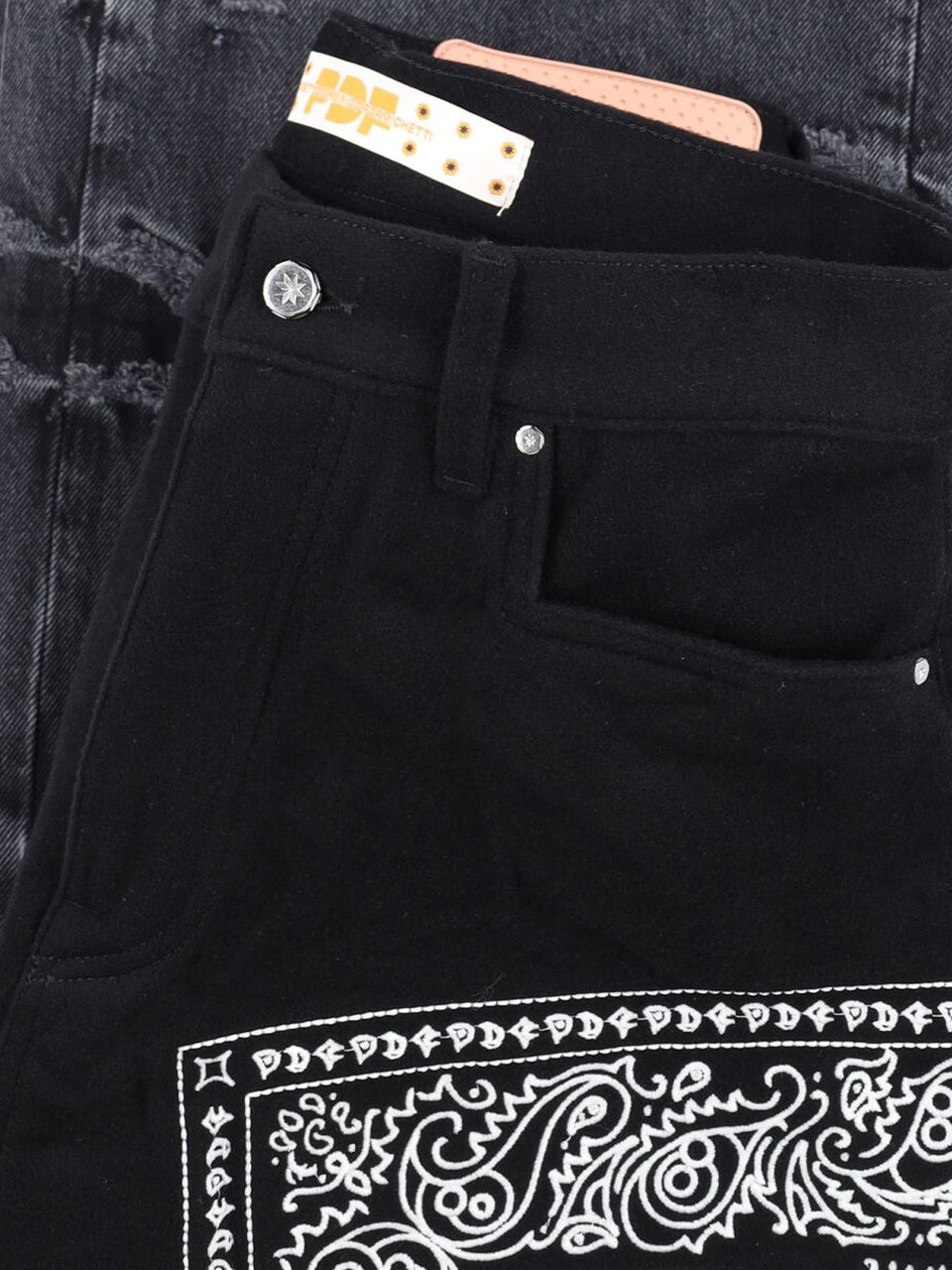 PDF di Domenico Formichetti Grey Layered Paisley Distressed Denim Jeans Zwart