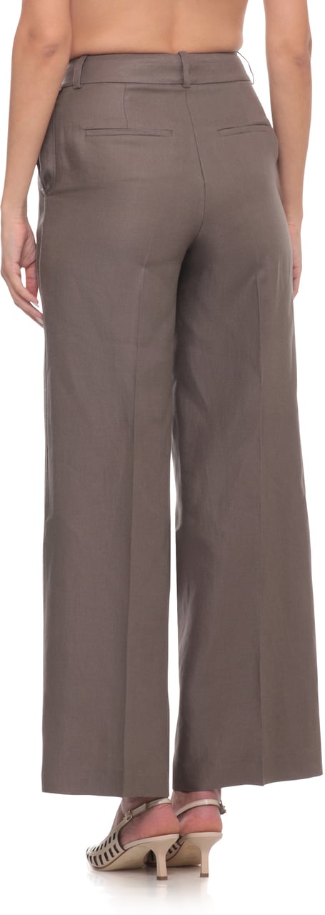 Peserico Trousers Brown Taupe