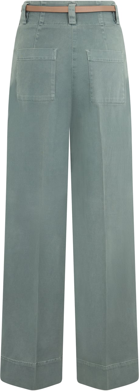 Peserico Petrol green trousers with a straight and loose cut, casual and versatile. Groen