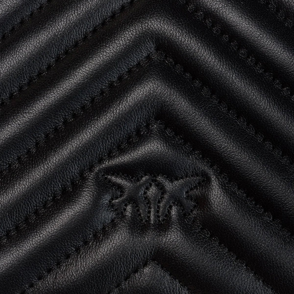 Pinko Love Click Mini Sheep Nappa Chevron Black Zwart