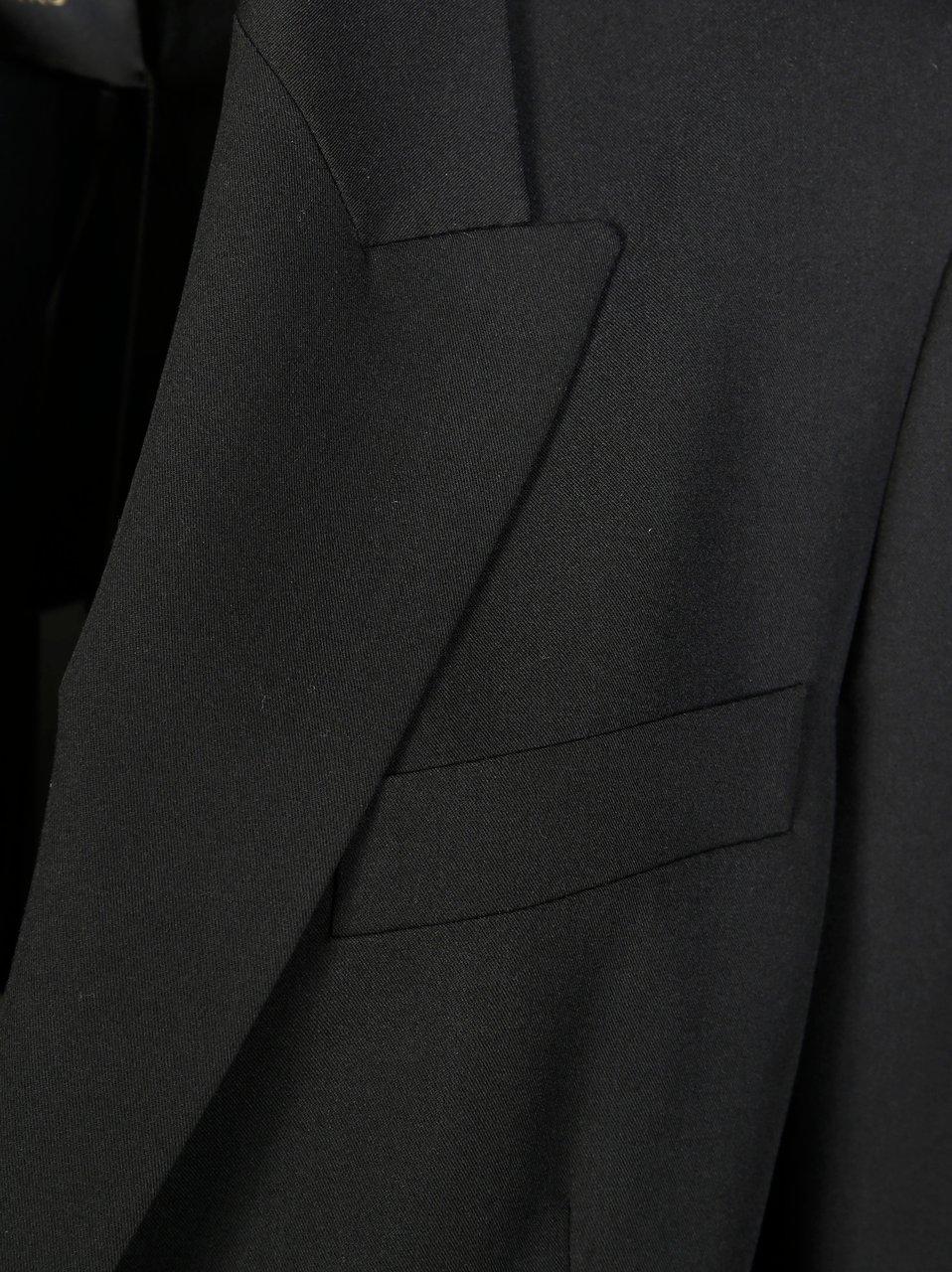 Pinko Fluid Long-Cuff Jacket with Elegant Drape Zwart