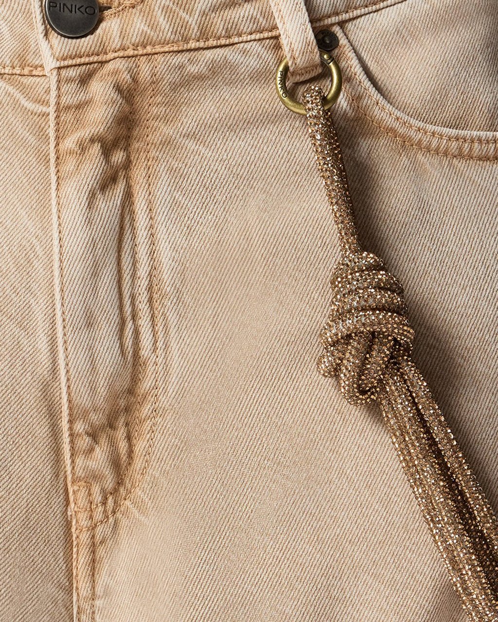 Pinko Loose Fit Bull Denim Jeans with Marbled Wash and Decorative Accents Neutraal