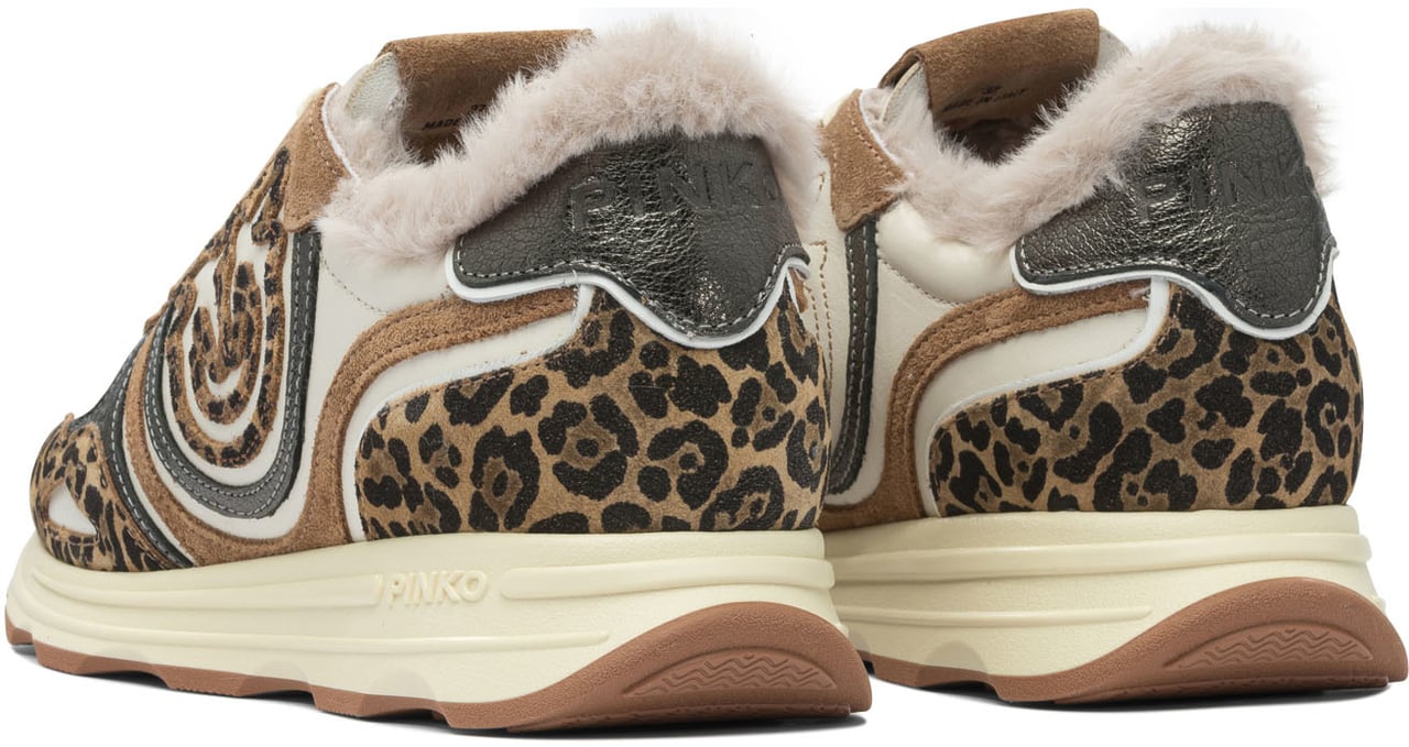 Pinko Sneakers & Slip-On Beige