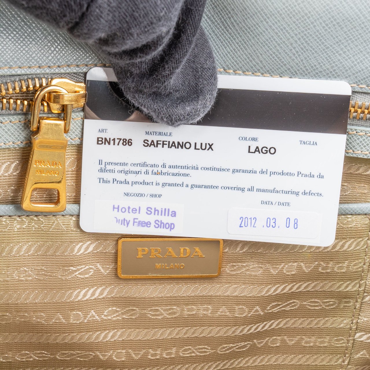 Prada Prada Saffiano Leather Lux Galleria Handbag Lichtblauw