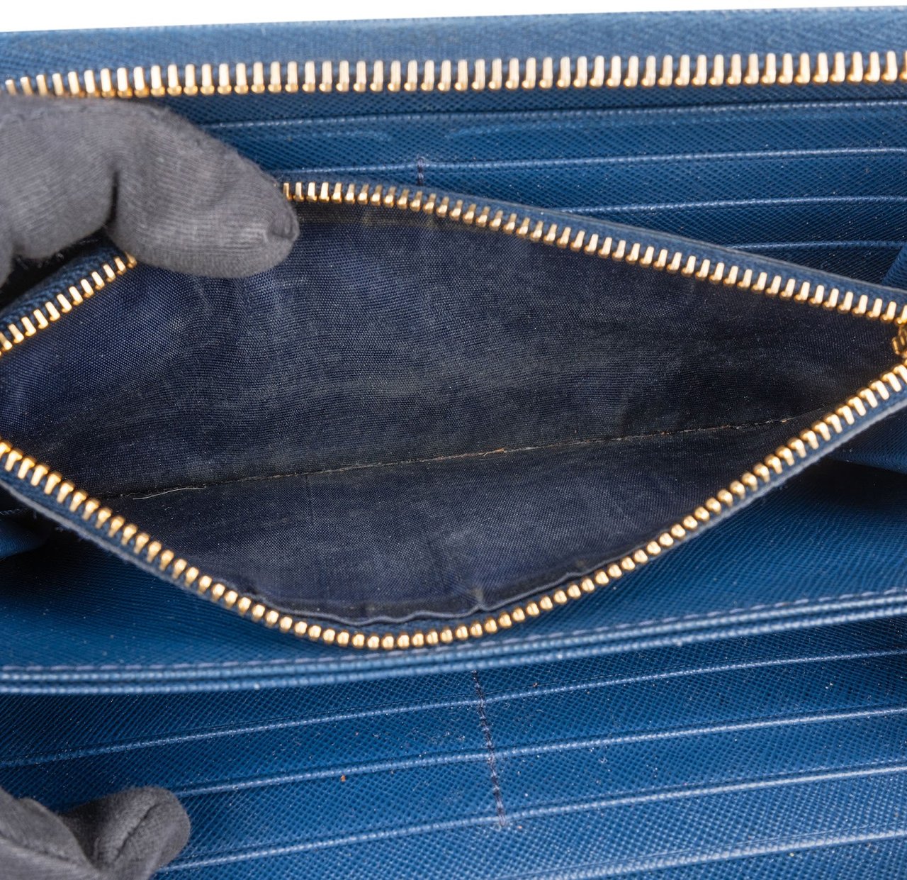 Prada Prada Saffiano Fiocco Leather Zip Around Wallet Blauw