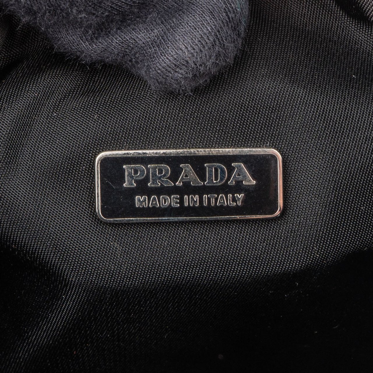 Prada Prada Tessuto Nylon Triangle Vintage Re-Edition Handbag Zwart