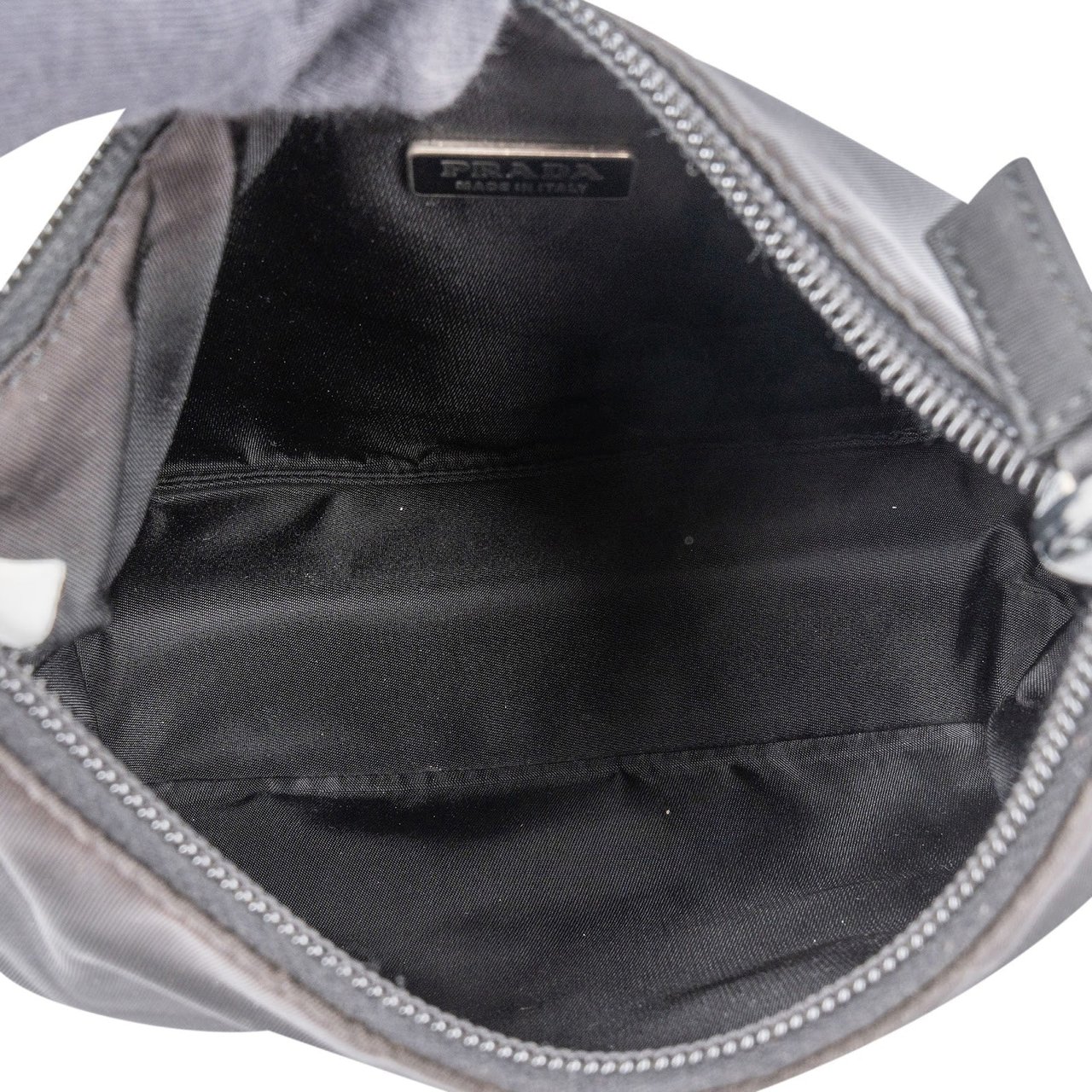 Prada Prada Tessuto Nylon Triangle Vintage Re-Edition Handbag Zwart