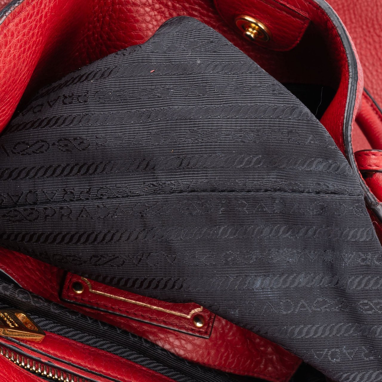 Prada Prada Red Calf Vitello Handbag Rood