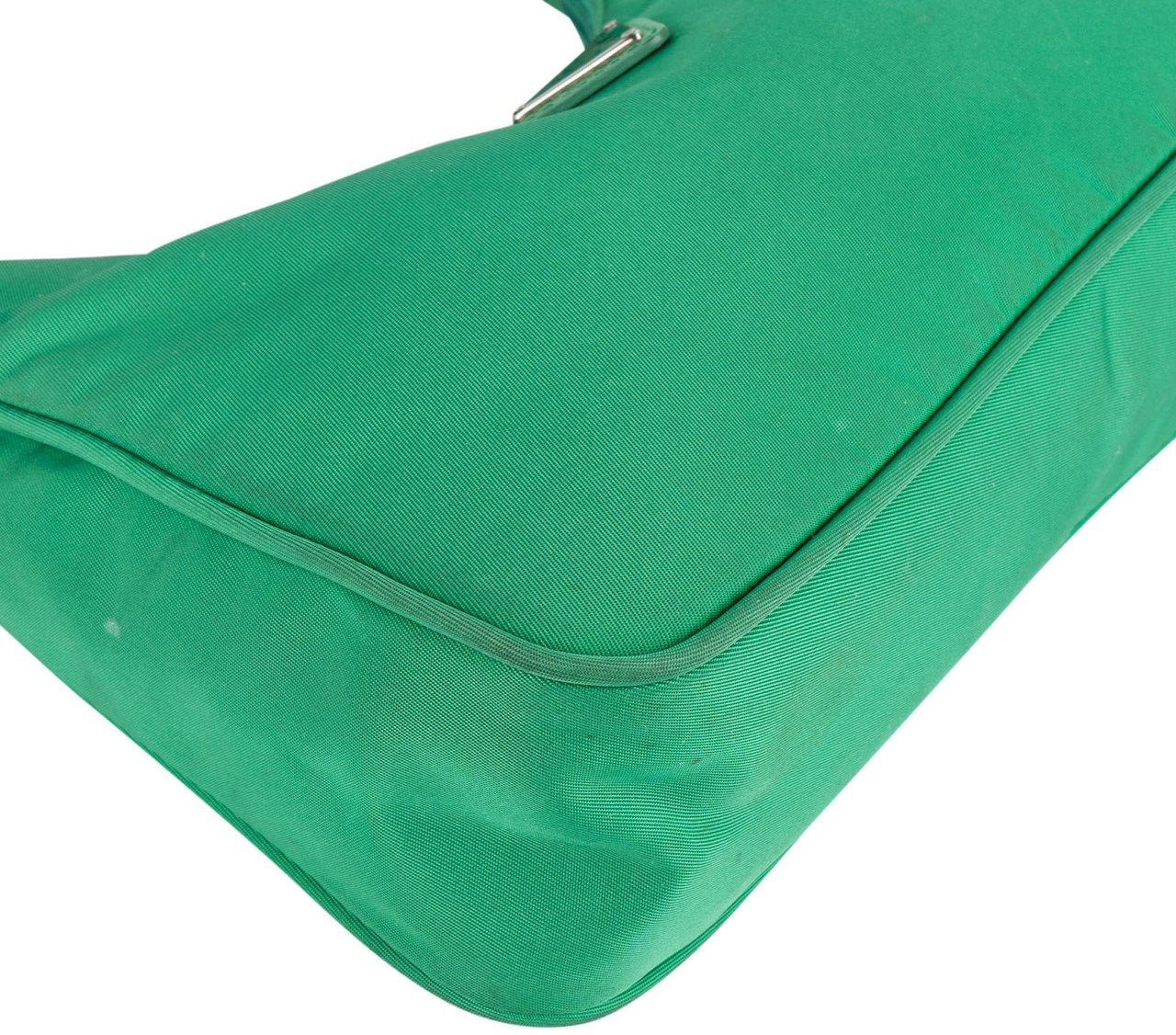 Prada Green Nylon Re-Edition 2000 Handbag Groen