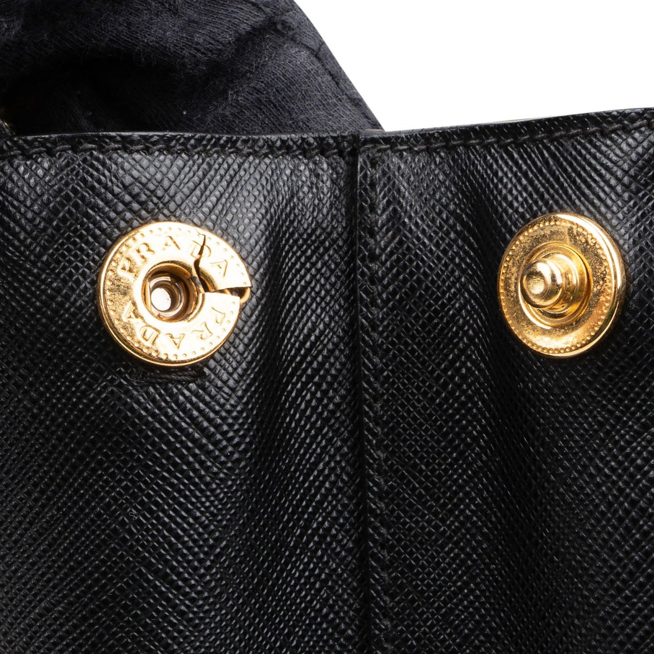 Prada Prada Saffiano Leather Galleria Handbag Zwart