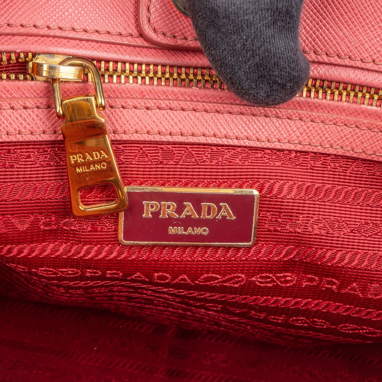 Prada Prada Saffiano Leather Galleria Handbag Rood