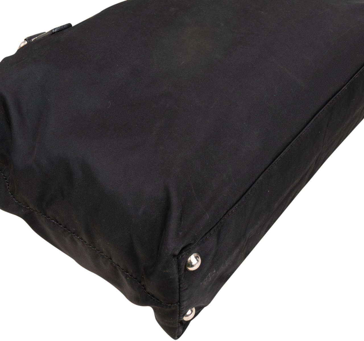 Prada Prada Nylon Triangle Tote Shoulder Bag Zwart