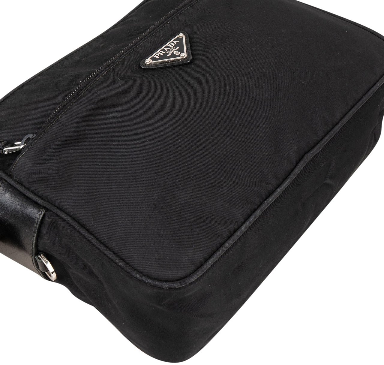 Prada Prada Nylon Triangle Messenger Crossbody Bag Zwart