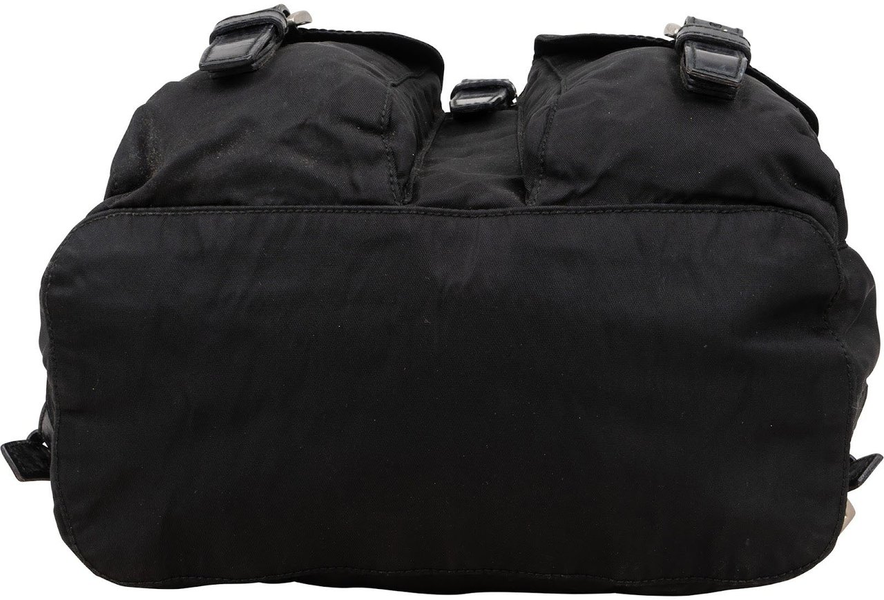 Prada Prada Nylon Triangle Vela Backpack Zwart