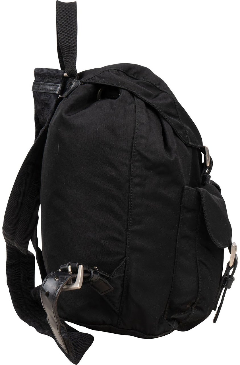 Prada Prada Nylon Triangle Vela Backpack Zwart