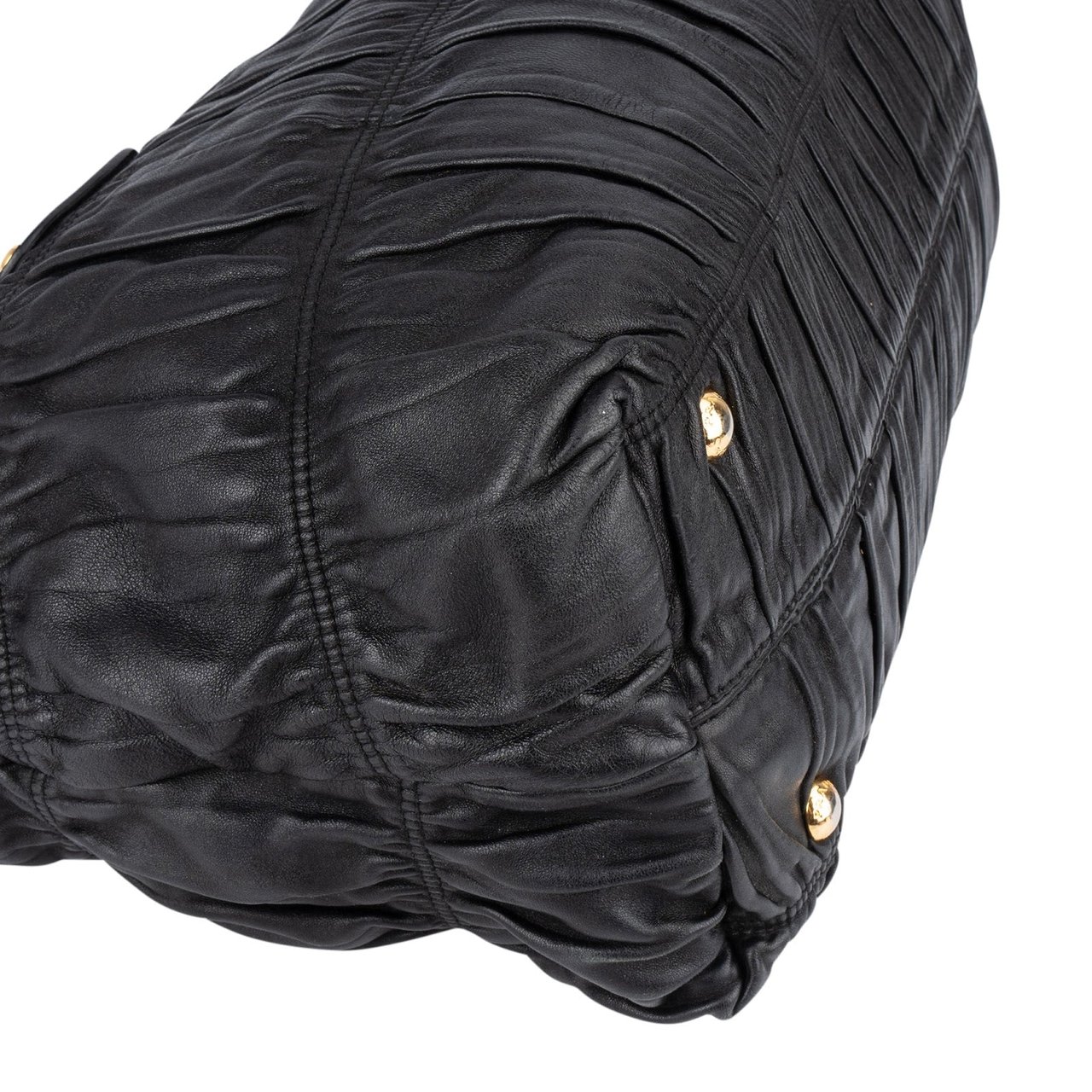 Prada Prada Quilted Leather Gauffre Tote Handbag Zwart