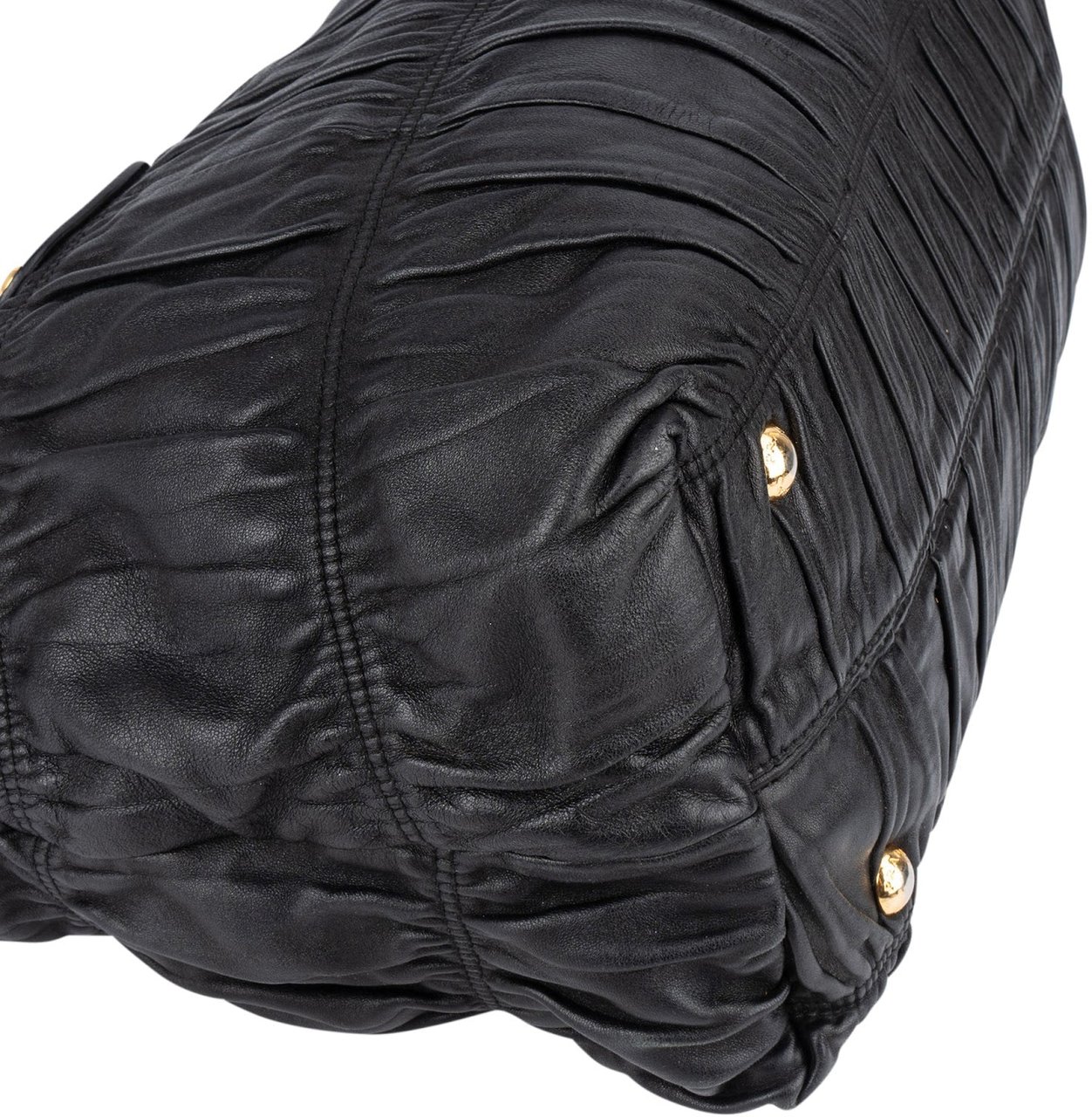 Prada Quilted Leather Gauffre Tote Handbag Zwart